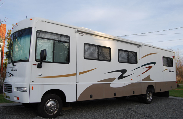 Motor Home And Recreational Vehicles Alternative Living